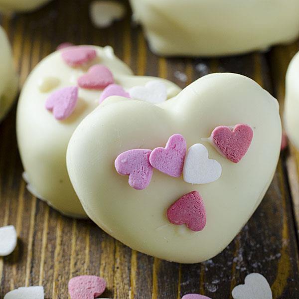Unlock the Secret to Stunning Valentine’s Snacks That Will Steal the Show at Your Party!