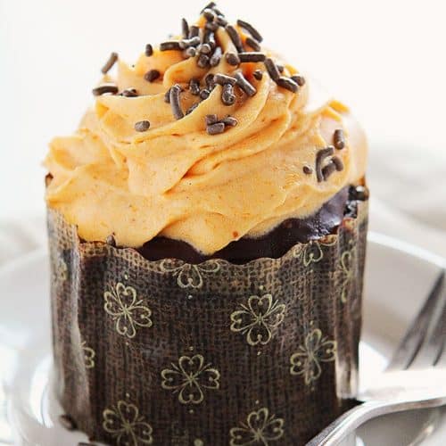 Discover the 17 Irresistible Fall Cupcakes That Will Revolutionize Your Dessert Game!