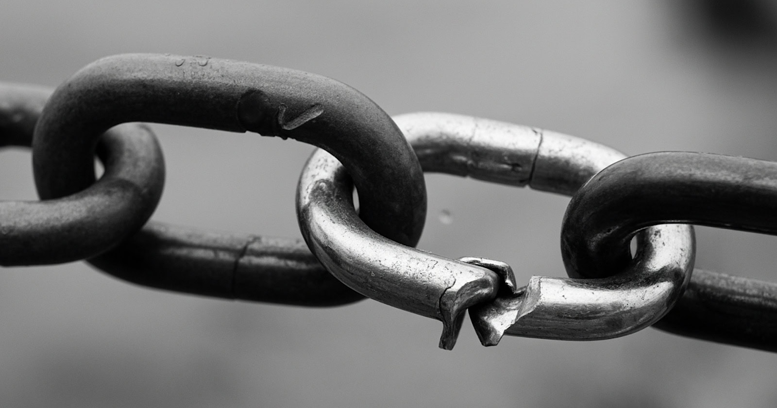 Google’s Mueller Reveals Shocking Truth About First Link Priority and Link Obfuscation – What SEOs Must Know Now