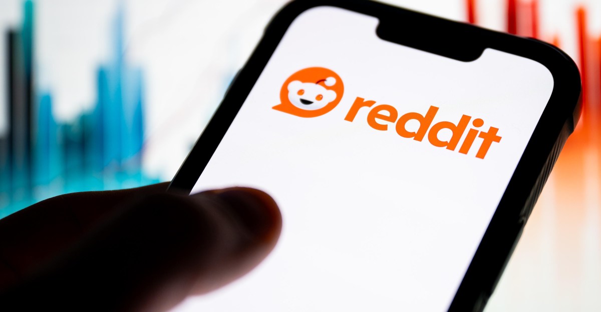 Inside Reddit’s Hidden World: Are Humans Still in Control?
